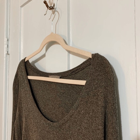 American Eagle Women’s Sweater - Picture 2 of 3
